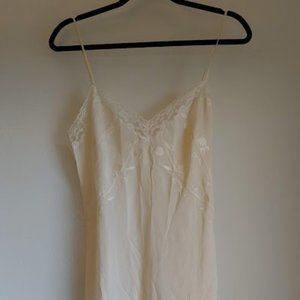 Victoria's Secret Satin-Like slip Sz. Medium